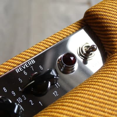 FENDER  Blues Junior III 15-Watt 1x12" Lacquered Tweed image 9