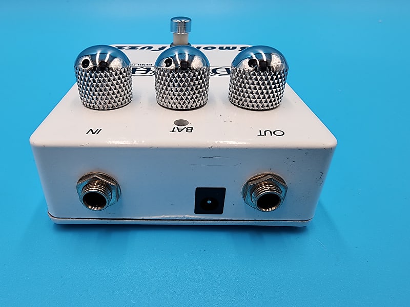 DNA Analogic Smoky Fuzz SF-1 Guitar Effect Pedal Vintage