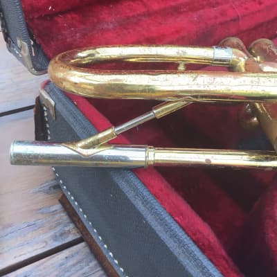 Buescher Aristocrat Trumpet 1963 - Patina gold, 2 mouthpieces image 9