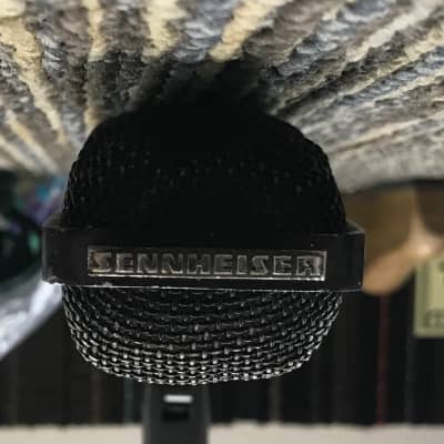 Sennheiser MD 421-U Cardioid Dynamic Microphone image 5