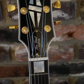 2006 Gibson Les Paul Custom image 3
