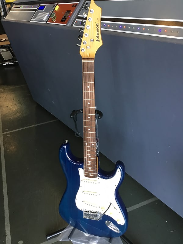 Johnson by store axl stratocaster