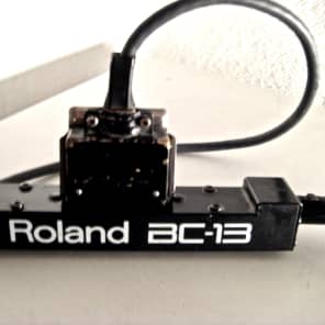Roland  BC-13 old style to new 13pin Roland Guitar Synthesizer cable converter image 1