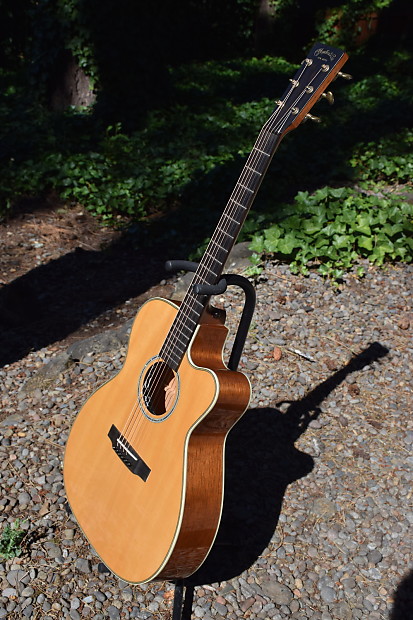 雑誌で紹介された Martin MC Adirondack 1 2007 | Reverb ギター