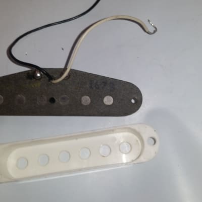 Fender STRATOCASTER Pickup 1978 grey bottom meter read 6.29 image 4