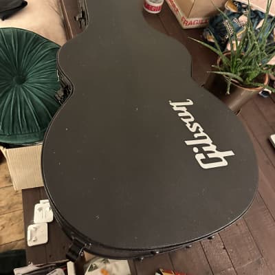 Gibson Standard 2023  - Sunburst image 5