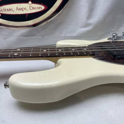 Ernie Ball Music Man StingRay sting ray stingray3 3 EQ HH 4-string Bass with Case 2007 - White / Matching Headstock / Maple neck / Rosewood fingerboard image 12