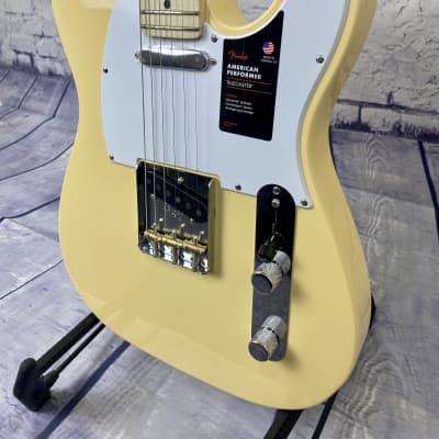 Fender American Performer Telecaster in Vintage White. image 4