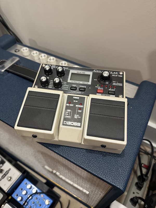 Boss DD-20 Giga Delay | Reverb Canada