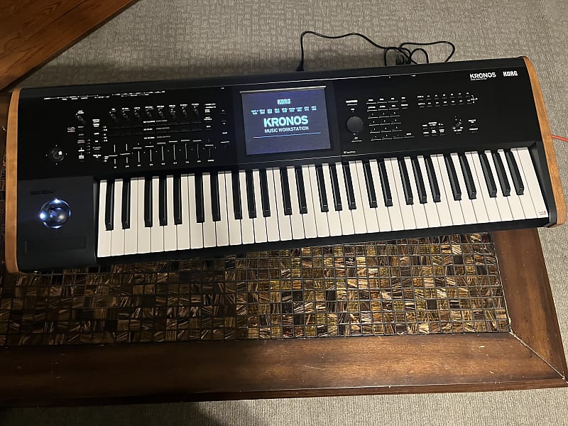 コルグ　クロノス　KORG KRONOS 61 ジャンク Korg Kronos 61 – United States