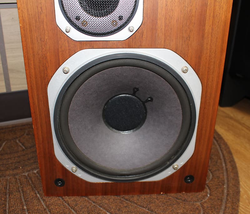 Yamaha NS-670 1973-1977 - WALNUT | Reverb
