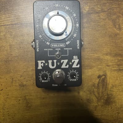 Reverb.com listing, price, conditions, and images for king-tone-minifuzz-si