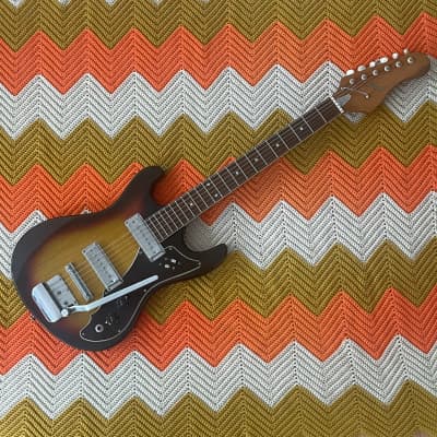 Matsumoku  Solid Body Guitar - 1960’s Made in Japan 🇯🇵! - Killer Guitar! - Awesome Pickups! - image 4