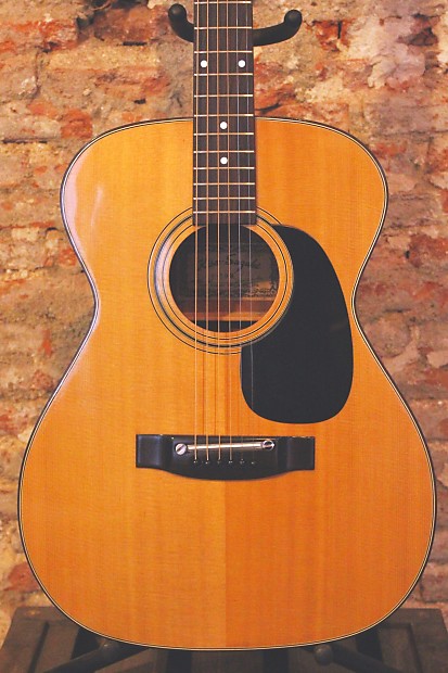 Suzuki f 100 acoustic clearance guitar