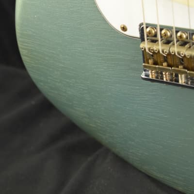Mint Fender Custom Shop Limited Edition '69 Stratocaster Journeyman Relic - Aged Firemist Silver image 3