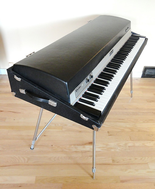1977 Rhodes Mark I Stage 88 Vintage Electric Piano Restored Fender Suitcase  Mk I