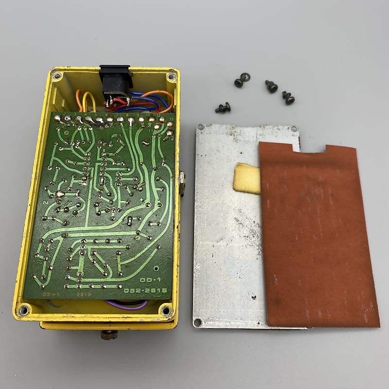 BOSS Over Drive OD-1 （NEC : μPC4741C） hqdefault.jpg