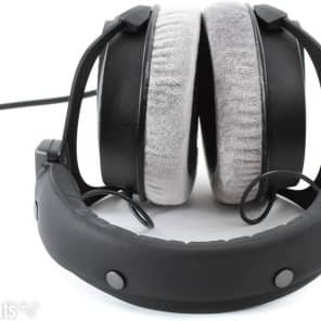 Beyerdynamic DT 990 Pro 250 ohm Open-back Studio Headphones image 6