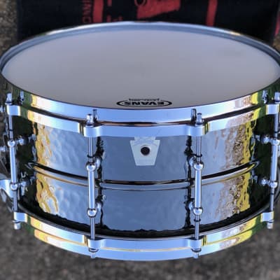 Ludwig LB417KTWM Hammered Black Beauty 6.5x14" Brass Snare Drum with Tube Lugs and P-86 Millennium Strainer