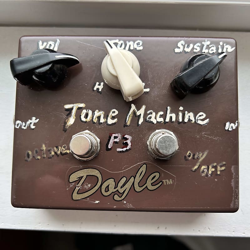 Doyle Tone Machine Octave Fuzz (Foxx Tone Machine Clone) Reverb