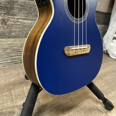 Fender Dhani Harrison Tenor Ukulele Sapphire Blue image 6