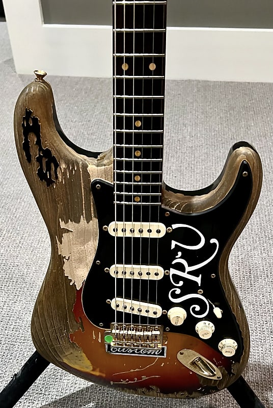 CUSTOM SHOP STEVIE RAY VAUGHAN NUMBER 1 TRIBUTE STRAT RELIC