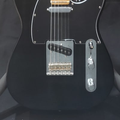 Fender Player Telecaster 2018 Black w/DiMarzio Pickups, Hipshot 