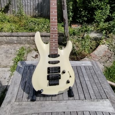 WASHBURN KC90 electric guitars