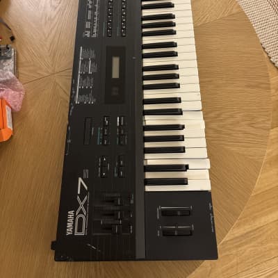 美品 DX7Ⅱ voice ROM SUSTAIN group VRC-1002 YAMAHA DX7 II Voice ROM VRC-1002 SUSTAIN Group In Excellent