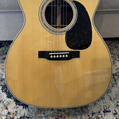 Martin J 40  Acoustic Guitar 2024 - Natural image 2