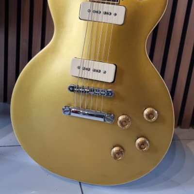 ESP Navigator Goldtop P90 and Fender 63' Vibroverb amp - YouTube