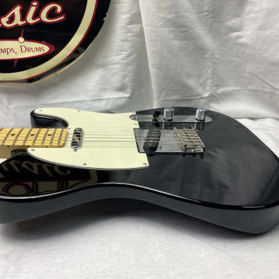 Fender American Standard Telecaster Guitar 2014 - Black / Maple neck image 11