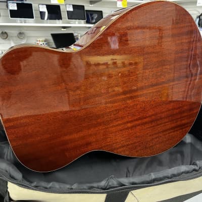 Yamaha FS850 Acoustic Guitar w Case image 5