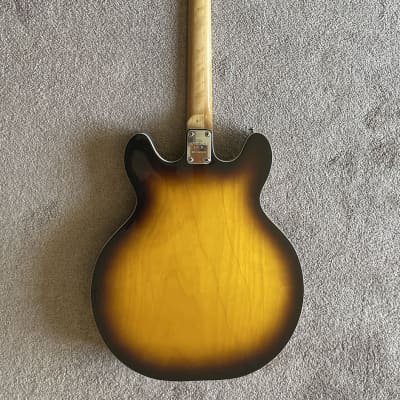 Ventura Bass EB2 - Style - Vintage Sunburst - 1970's | Reverb