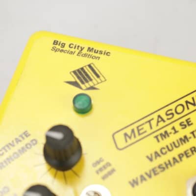 Metasonix TM-1 SE Vacuum-Tube Waveshaper RingMod Big City Music Edition #37832 image 11