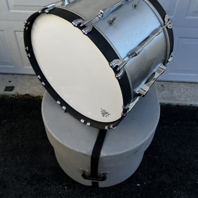 Yamaha Field Corps Marching Bass Drum 22” x 14” Brushed Silver image 3