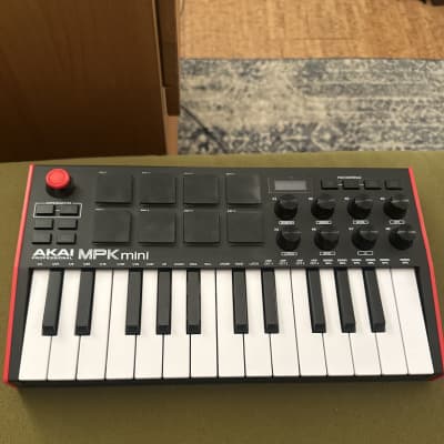 Akai MPK Mini MkIII 25-Key MIDI Controller