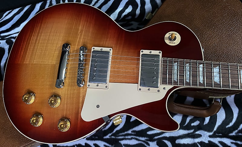 【期間限定セール】Gibson Les Paul Standard 2023 Gibson Les Paul Standard 60s 2023 Electric Guitar w/Hard
