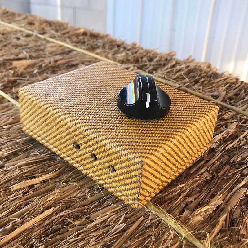 Stami's Customs - Tweedy Bird 16 Ohm 65 Watt Speaker Attenuator for Tube Amp in Lacquered Tweed image 1