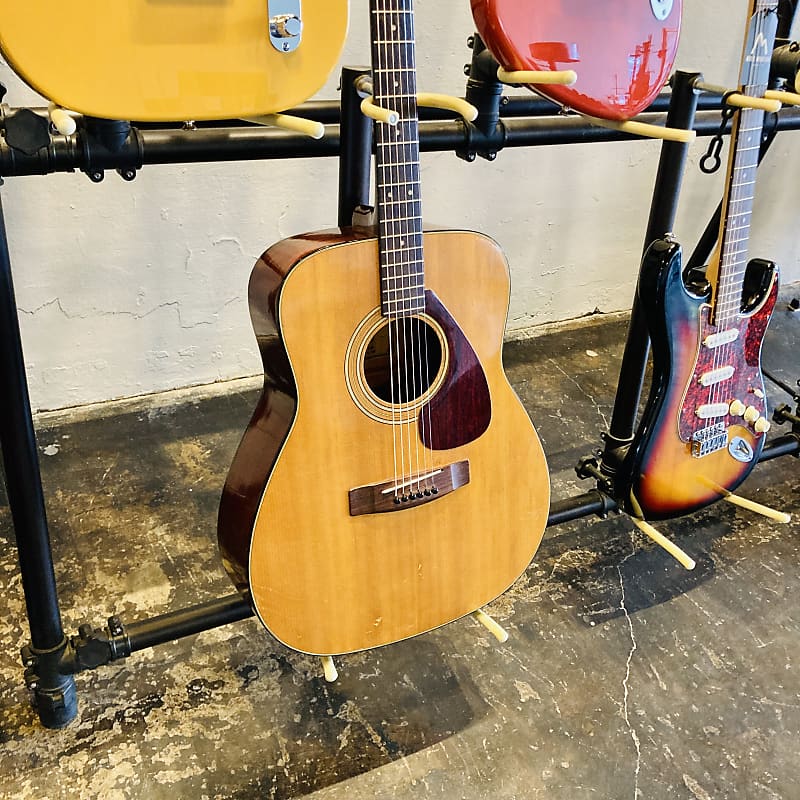 1973 Yamaha Acoustic Guitar - FG-160 - New Strings Sounds