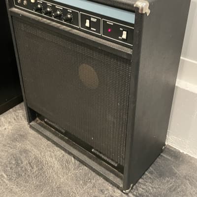 Acoustic '82 Model 118ベースコンボアンプ Acoustic '82 Model 118 Bass Combo Amp - Black - Hyper