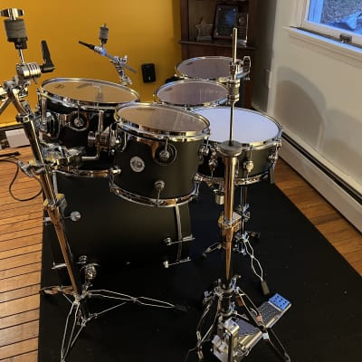 DW Design Series 6 Piece Drum Set w/Pro Hardware & Extra | Reverb