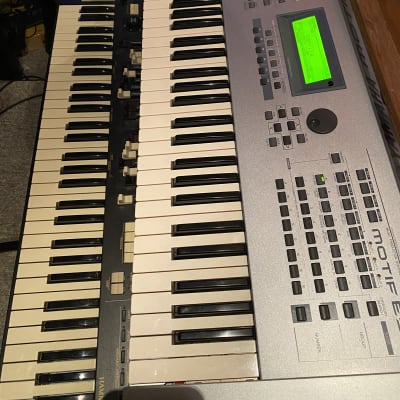 Yamaha Motif ES 6 Production Synthesizer 2000s - Gray