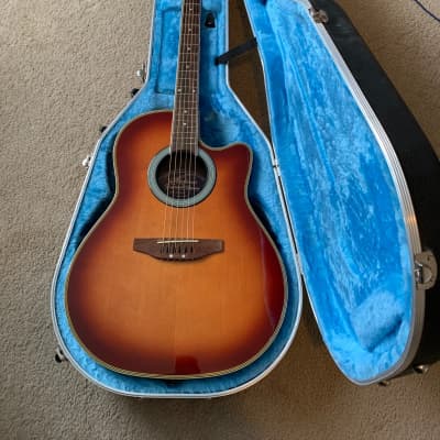 Applause AE28  with Ovation Deluxe Hardshell Case image 2