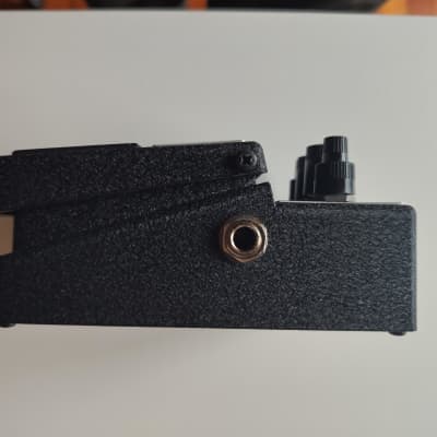 Boss FDR-1 Fender '65 Deluxe Reverb-Amp 2007 - Present - Black image 8