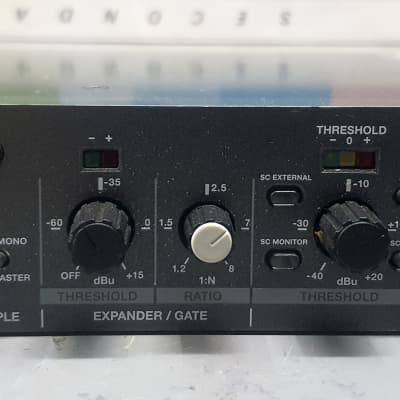 Alesis 3632 Dual-Channel Compressor / Limiter / Gate 2000s - Black image 4