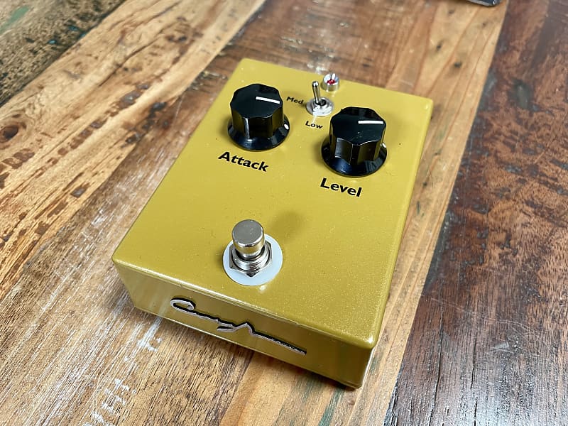 Cunningham Amps Mk 1.6 Germanium Fuzz Mustard Gold | Reverb