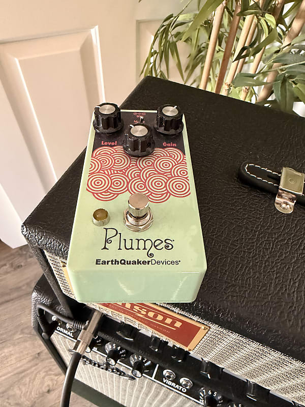 EarthQuaker Devices Plumes Small Signal Shredder