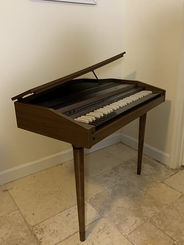 Roland C-50 Vintage Harpsichord