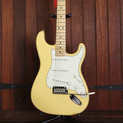 Fender Player Series Stratocaster Buttercream Maple image 2